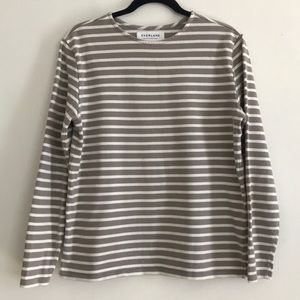 100% Cotton long sleeve top. Size S petite